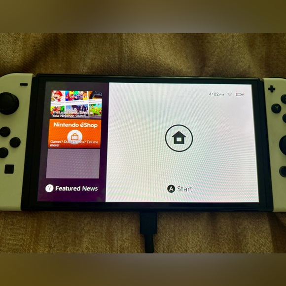 Nintendo Switch 1 Oled Console with accessories - Picture 3 of 3